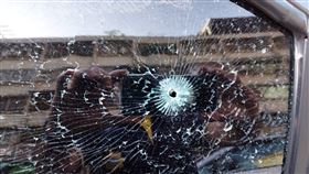 情侶,吵架,一言不合,空氣槍,隨意射擊