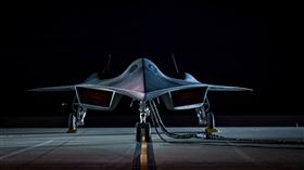 暗星（Darkstar），捍衛戰士獨行俠，美軍愛德華空軍基地，首度亮相 (圖／翻攝自美軍愛德華空軍基地)　https://www.facebook.com/EdwardsAirForceBase/posts/484330023734576