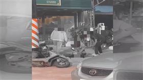 甩棍,新竹,少女,打架（圖／翻攝畫面）