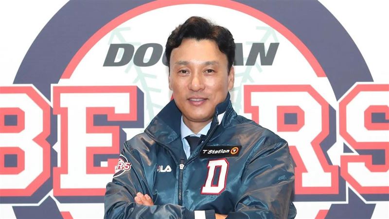 月薪破百萬台幣　李承燁接任斗山熊監督
