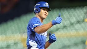 富邦悍將外野手王詩聰敲出生涯首轟。（圖／富邦悍將提供）