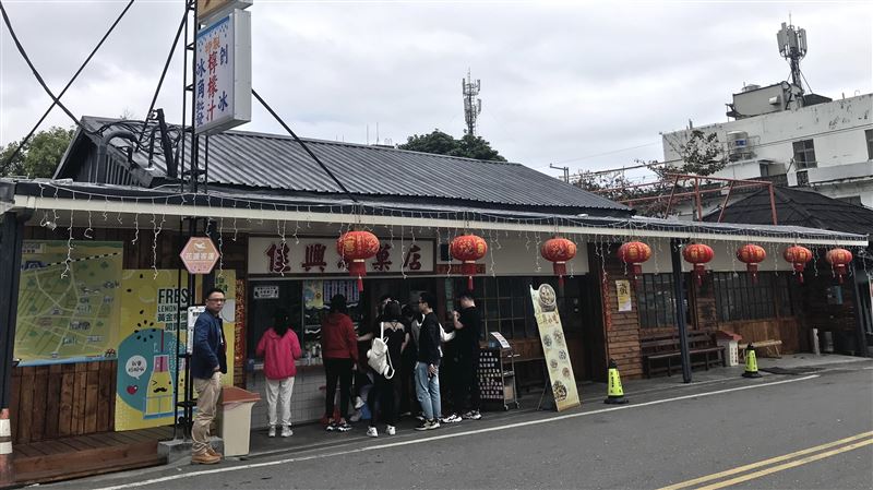 佳興冰菓室誤打誤撞「檸檬汁＋煉乳」爆紅