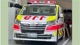 救護車,警車,119,貼反,後照鏡