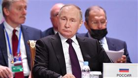 遭小弟訓斥7分鐘！普丁「臉僵癱椅背」畫面曝，圖／路透社／達志影像