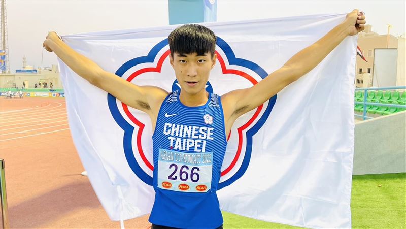 U18亞青田徑賽！林硯楷400公尺跨欄摘金