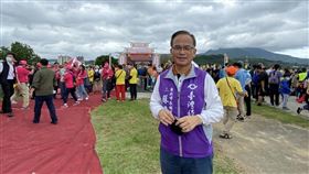 蘇煥智表示，前總統府國策顧問黃承國的父親過世後，有民進黨立委去祭拜捻香，發現有高階警官到黃承國家中折紙蓮花，質疑高階官員升遷都要透過黃承國等人。黃承國將委託律師提告，以正視聽。（圖／翻攝自蘇煥智臉書）

