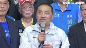 侯友宜與新竹市長候選人林耕仁參拜竹蓮寺