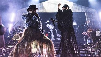 黃宣唱一半…范曉萱突上台搶麥　狠嗆太快