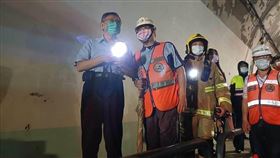 南下輔選挨轟！柯文哲北返「急衝康樂隧道」視察：明早6點搶通（圖／翻攝畫面）