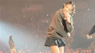 18秒只對他唱！男偶像被Jennie翻牌嗨翻