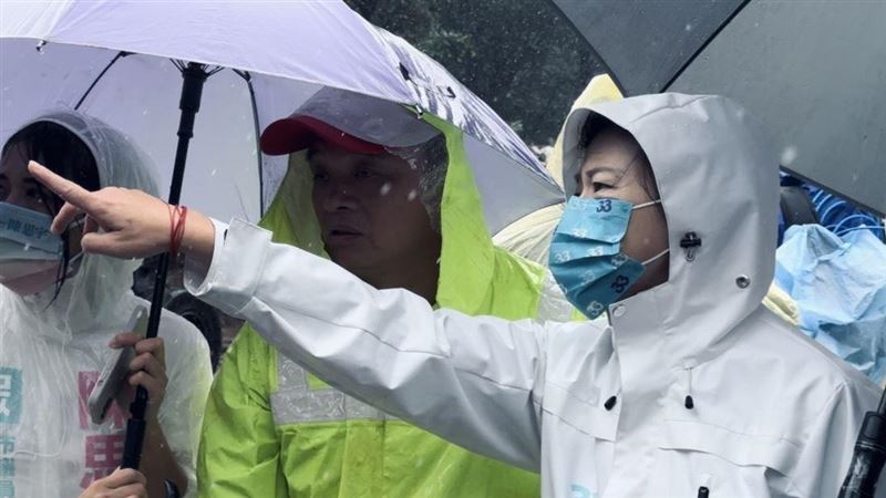 暴雨釀災！柯文哲被譙翻　黃珊珊幫講話