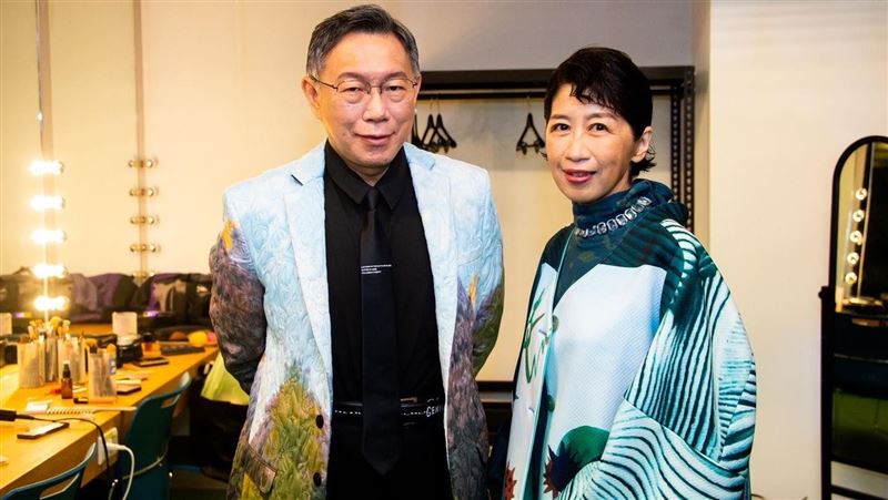 美女議員嗆柯P：帶陳佩琪上台不是作秀？