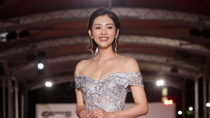 女星參加艾成追思會被搶劫　意外曝年齡