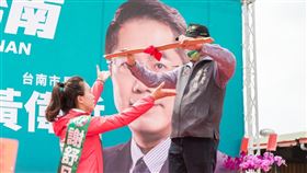 南第二選區市議員候選人謝舒凡成立「黃偉哲、謝舒凡聯合競選總部」(圖/謝舒凡提供)