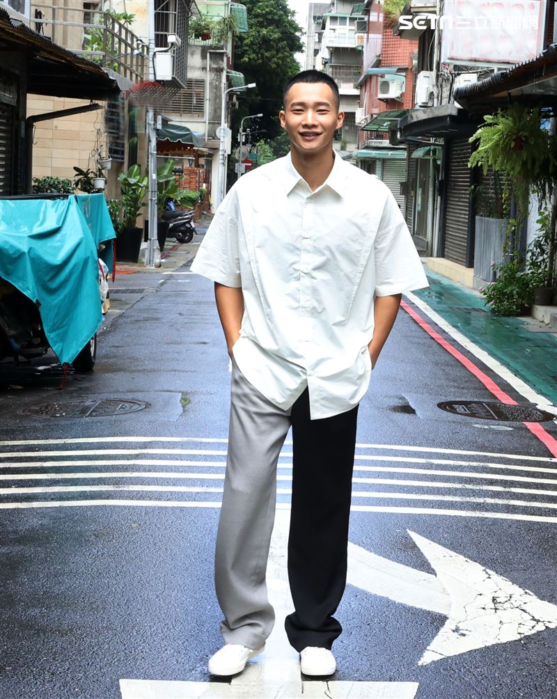 黃冠智三立新聞網專訪。（記者邱榮吉/攝影）