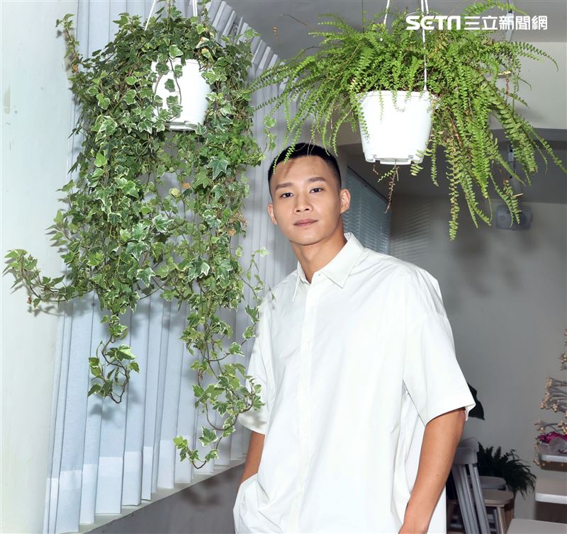 黃冠智三立新聞網專訪。（記者邱榮吉/攝影）