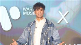 李聖傑加盟華納音樂暨發片記者會。（記者邱榮吉/攝影）