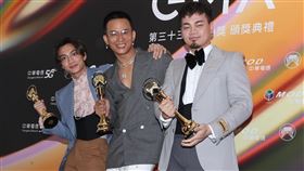 茄子蛋《愛情你比我想的閣較偉大》拿下年度歌曲。（圖／記者楊澍攝影）