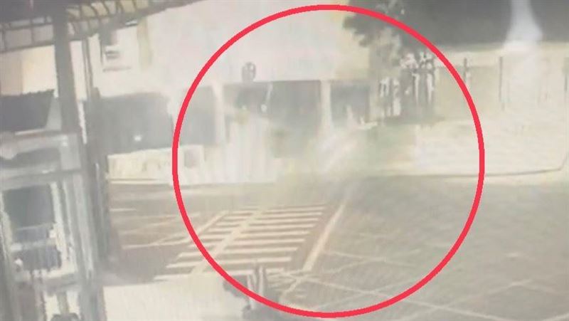 新／苗火車站外牆遭強風吹落　崩塌畫面曝