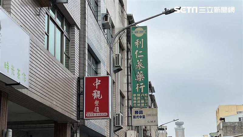 獨／高雄中藥行暴紅評價竟是：修滑鼠超讚