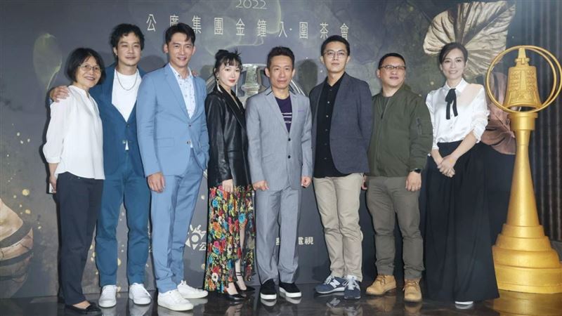 爭金鐘紅毯第1美　她洩戰袍尬大咖女神們
