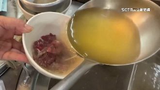 牛肉湯PK！台南清燙　潮州中藥熬+九層塔