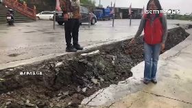 文 基坍摩西路0900