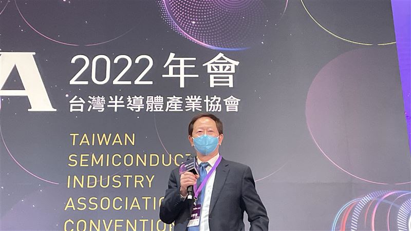 不畏美晶片管制　劉德音：好好發展半導體