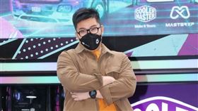 網紅Joeman不聽算命老師勸阻，台積電大崩跌卻讓他慘賠。（圖／記者邱榮吉拍攝）