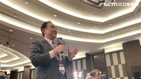 ▲媒體追問如何看待美國擴大晶片管制措施，鈺創董事長盧超群指出，全球產業都會受到影響，這波景氣調整恐長達1年。（圖／記者吳康瑋攝）