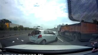 國道遭撞彈飛3車道　愛犬跳車逃奇蹟尋獲