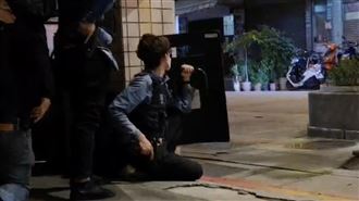 萬華槍擊！槍手「自轟2槍」現場畫面曝