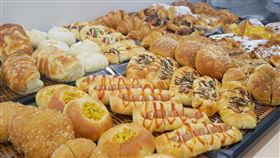 阪急麵包工廠,全聯。（圖／記者馮珮汶攝）