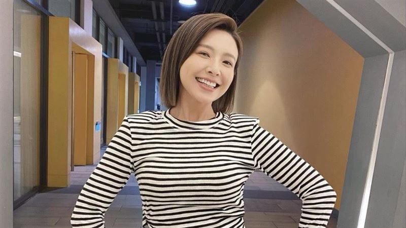吳婉君公開「戀情」　曬絕美親吻照