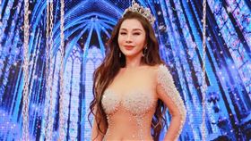 陳美鳳,美魔女,泳裝,舊照。翻攝自臉書