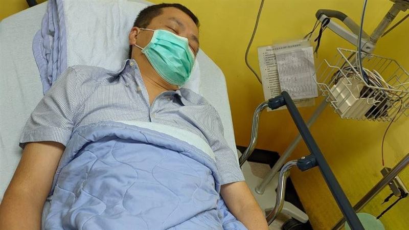 羅智強掛急診！臥病在床照曝光：暫緩輔選