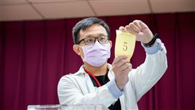 台南,選戰,市場,黃偉哲,謝龍介,林義豐,號次抽籤,台北,台東