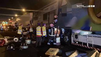 國道5貨車連環追撞2人送醫　交通一度癱瘓