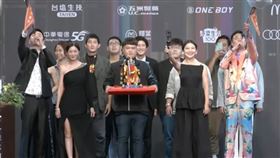 ▲《寶島神很大》帶著邱二王爺走紅毯。（圖／三立電視）