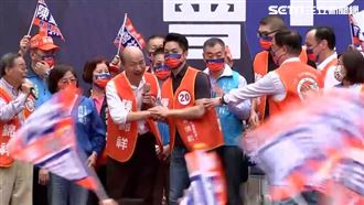 韓國瑜首度同台蔣萬安！兩人互動曝