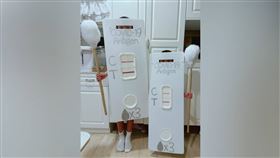 巧手媽咪把小孩裝扮成「快篩劑」。（圖／黃小茨網友授權提供）