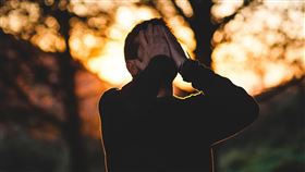 悲傷,哭,流淚,運勢,股市,低迷(翻攝自 Pixabay)