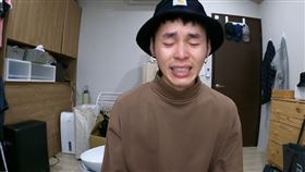 這群人展瑞日前透露，罹患大腸癌的父親突然中風跌倒。（圖／翻攝自Youtube）