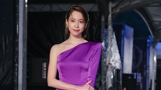 演活同志小三　程予希「扒衣」辣魔鬼曲線