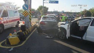車速快？陽光刺眼？街頭版碰碰車連撞7車