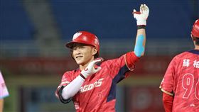 ▲味全龍郭天信連續6場雙安。（圖／味全龍球團提供）