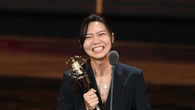 金鐘57／金鐘新科得主無預警宣布出櫃：希望爸媽對我沒有遺憾（鄧依涵）