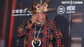 《斯卡羅》小公主獲新人獎，父代領獎。（圖／記者邱榮吉、楊澍攝影）