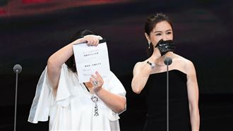 謝盈萱出槌講錯劇名　奪視后高喊FXCK！