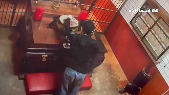 先借用一下！男連闖2宮廟拜拜後竊香油錢